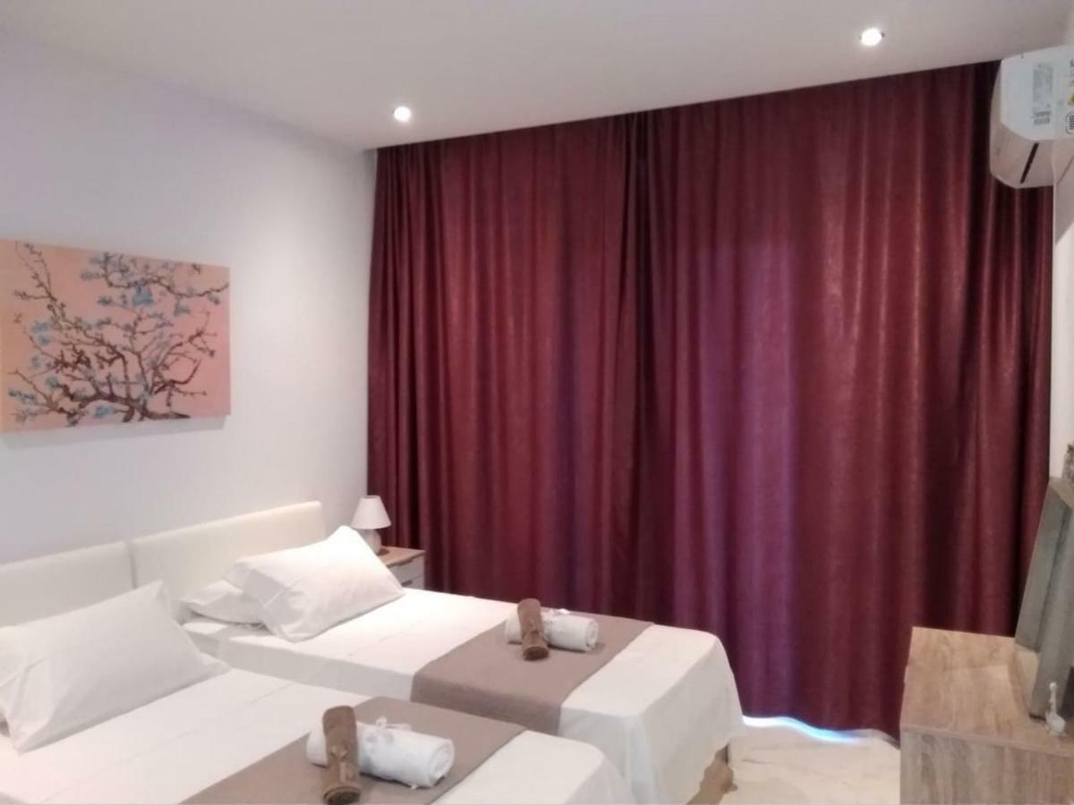 Sea La Vie Apt. Apartment